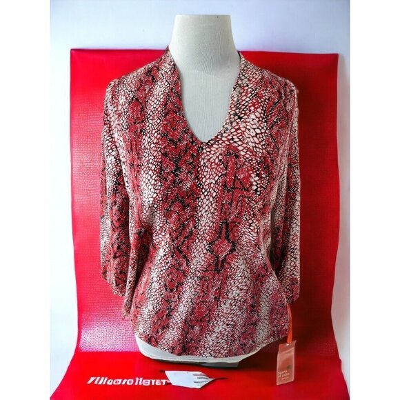 Hearts of Palm Petite red animal patterned quarter sleeve vneck blouse NEW PL - Picture 2 of 9